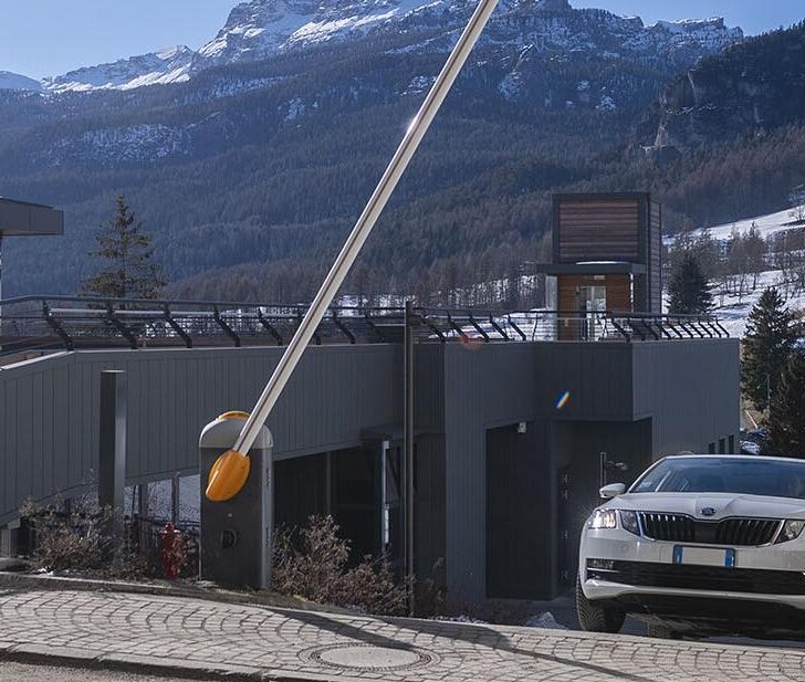 CAME partecipates in the architectural and urban redevelopment of Cortina’s historic center by supplying automations for the new parking facility with panoramic terrace