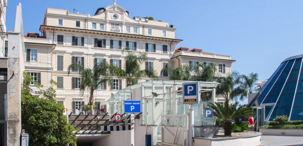 PARCHEGGI GRAND HOTEL ALASSIO CAME